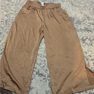 Stylish Gold Satin Wide-Leg Pants